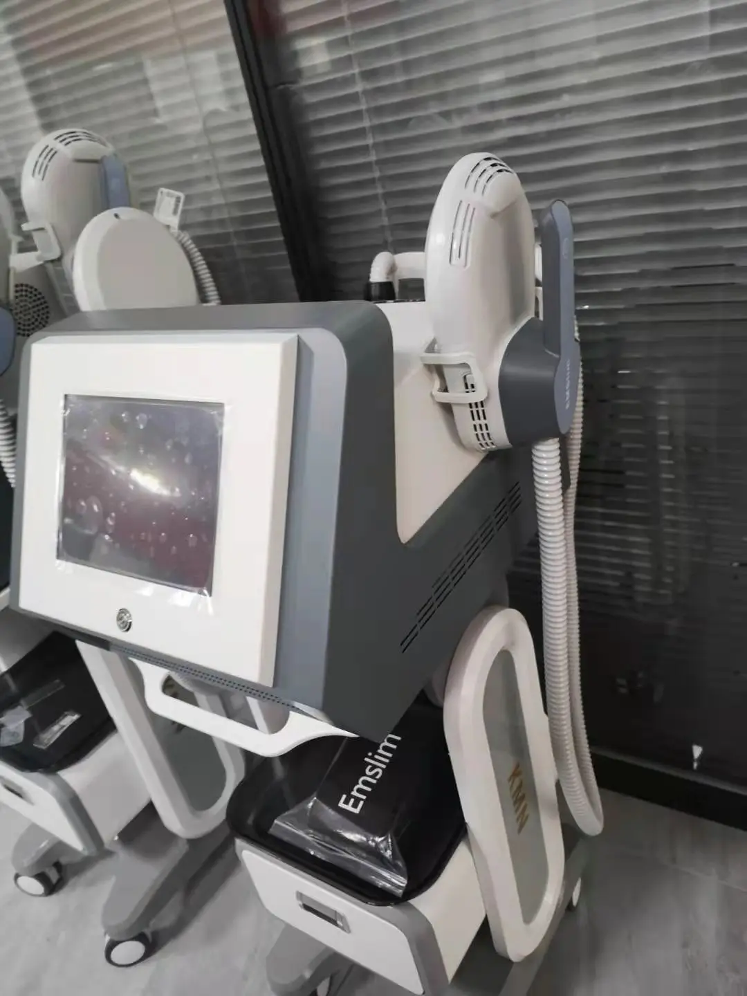 

Factory Price Professional EMS weight loss machine high energy electromagnetic therapy muscle growth machine emslim machine