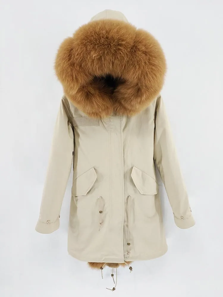 Женская длинная куртка с воротником из меха енота черная Камуфляжная парка