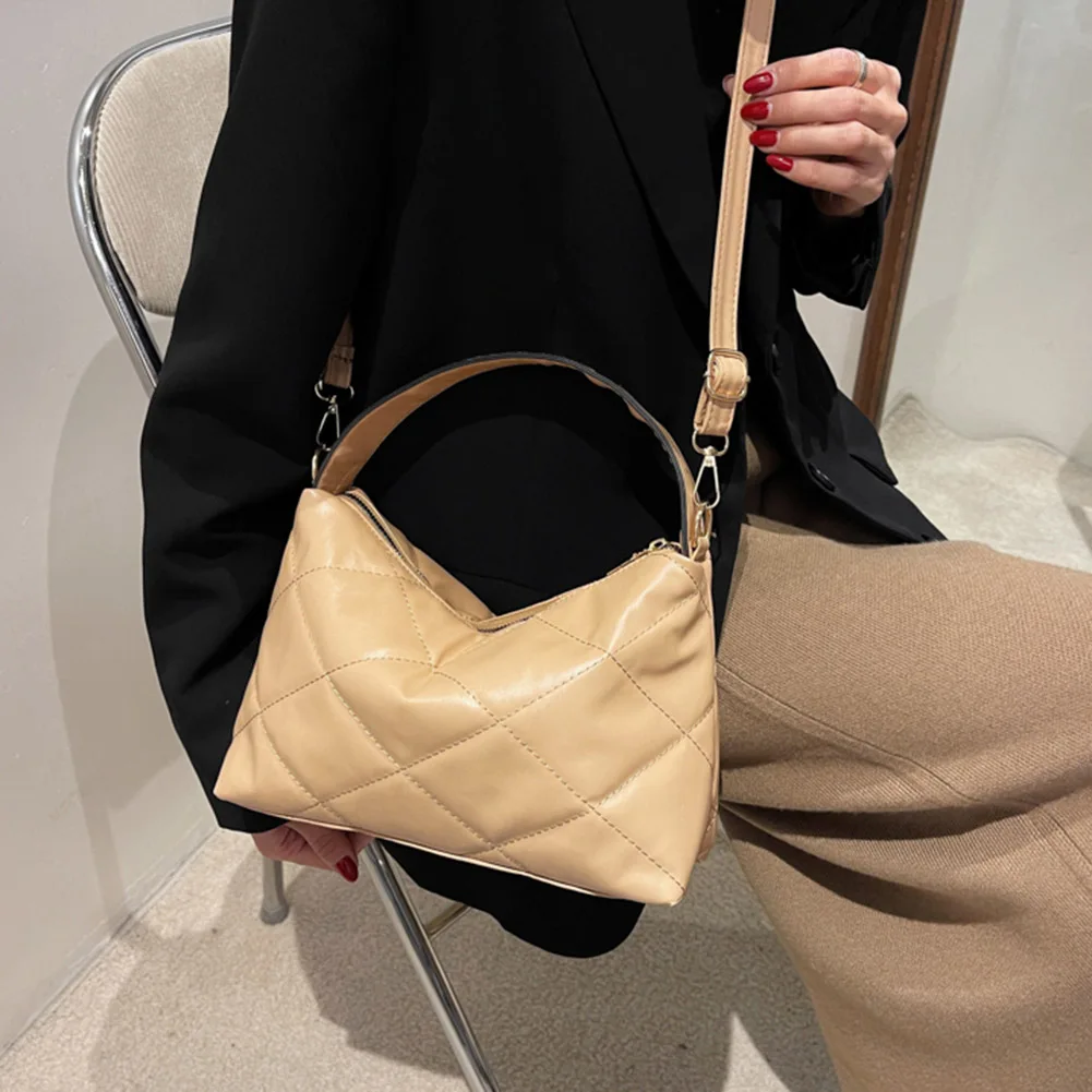 

Women PU Leather Brand Designer Handbags Female Diamond Lattice Embroidery Thread Trending Exquisite Zipper Casual Shoulder Bag