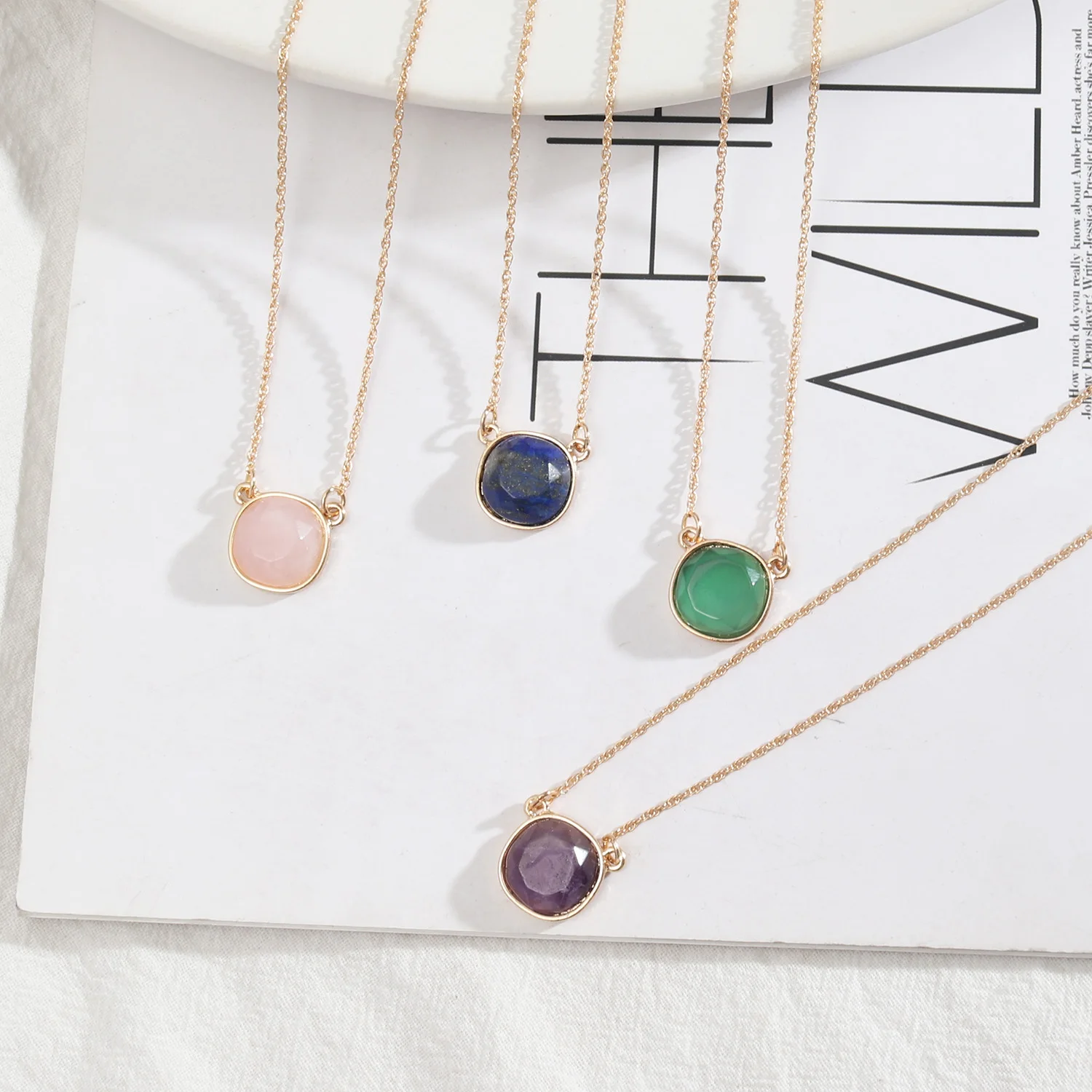 

Natural Stone Lapis Lazuli Amethyst Pink Quartz Crystal Pendant Necklaces Choker Necklace