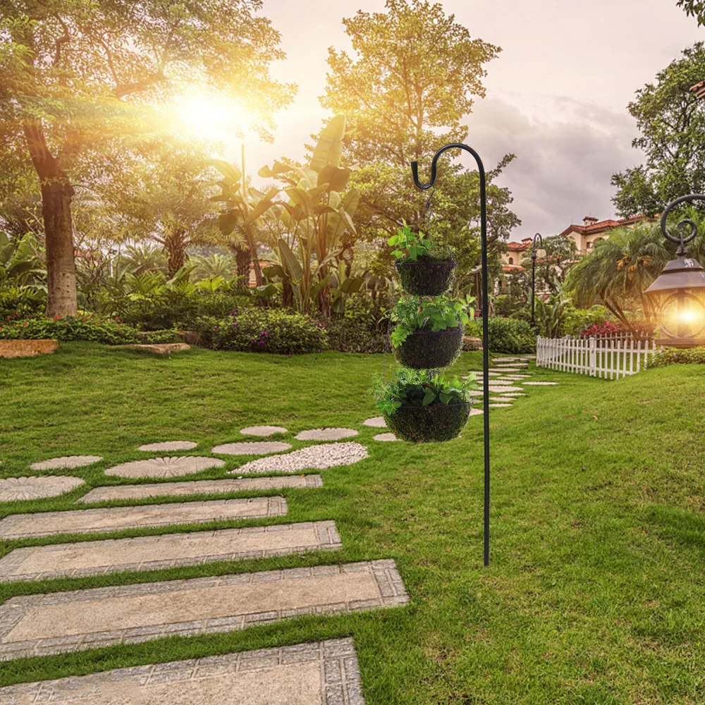 

2Pcs Creative Lantern Shepherd Hooks Outdoor Ground Hooks for Yard Black