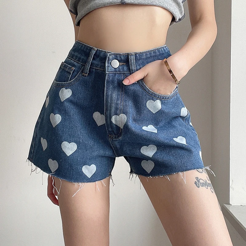 

Летние женские эластичные джинсовые шорты S, повседневные Модные потертые короткие джинсы с высокой талией и принтом в виде сердца с необра...