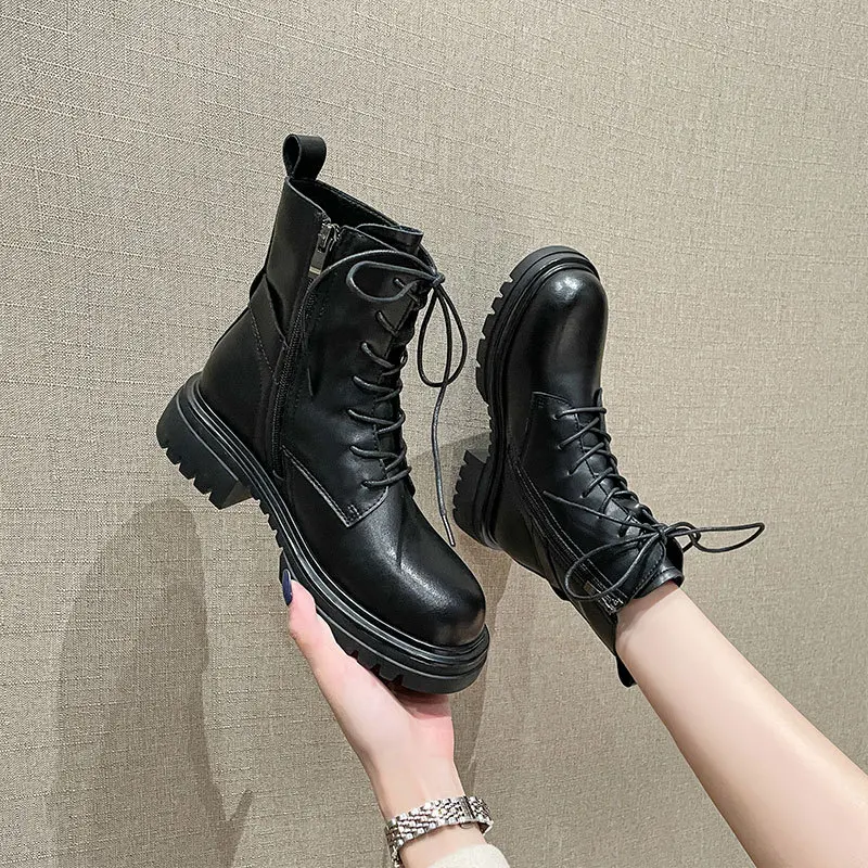 

British wind thick bottom locomotive Martin boots qiu dong with leisure female short boots boots with low fashion female boots