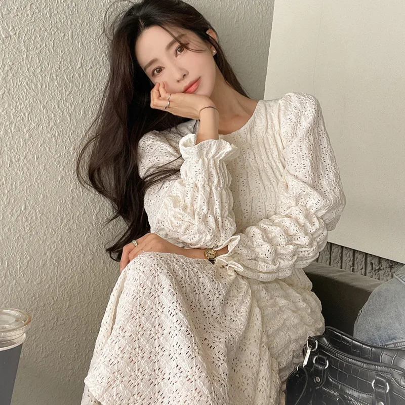 

Women White Hollow Out Long Ruffles Dress New Round Neck Long Flare Sleeve Loose Fashion Tide Spring Summer 2021