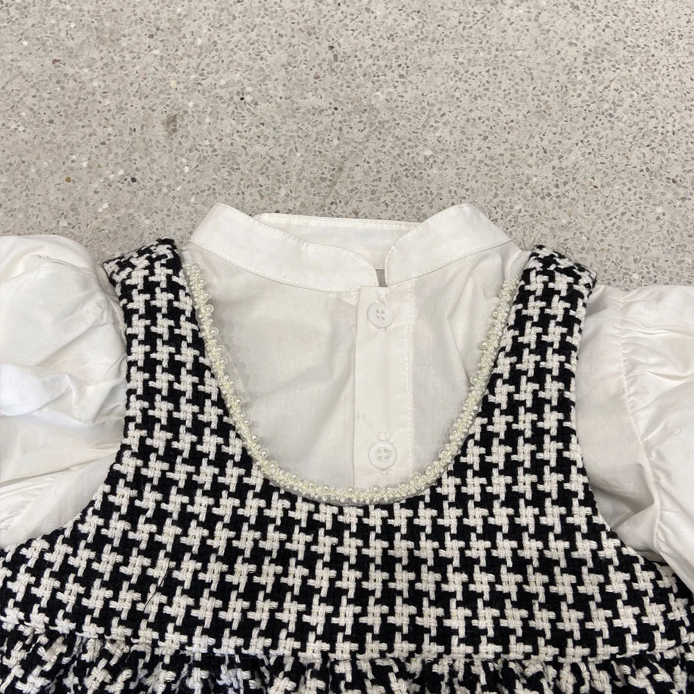 Комплект одежды для девочек с клетчатым принтом осень 2022 детская одежда белая