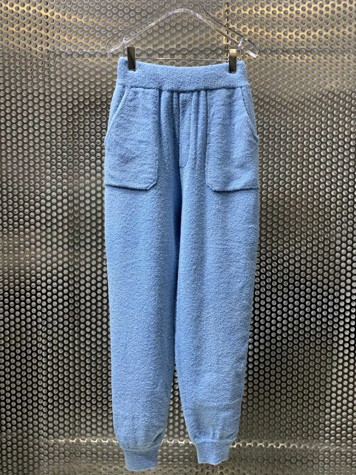 

fashion 2023 loose ladies casual plush pants 1118