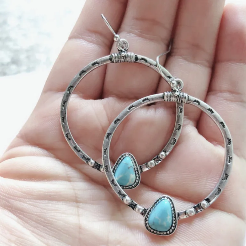 

Simple Geometry Round Pendant Earrings for Women
