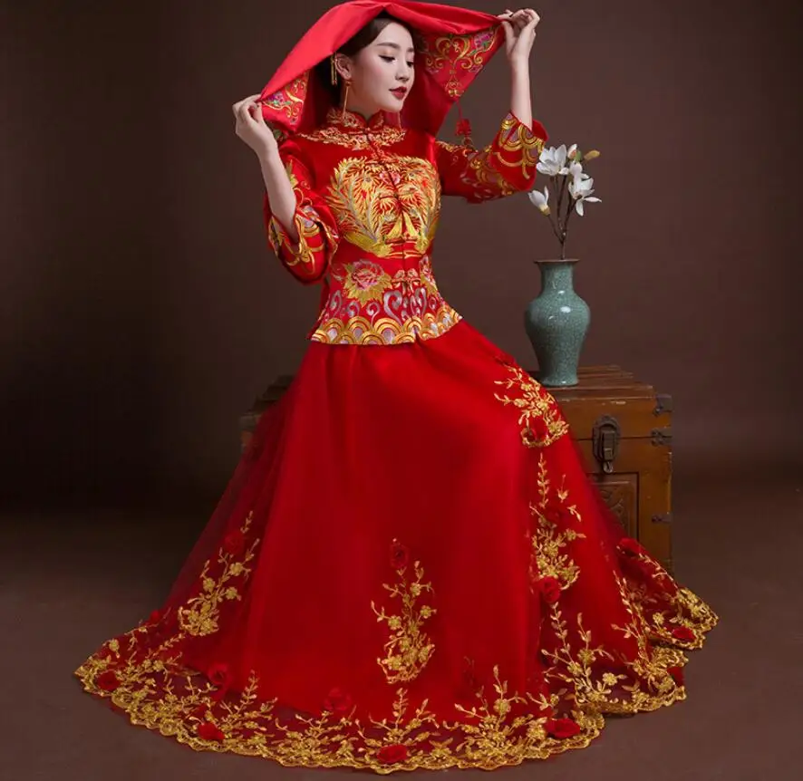 

Bride Cheongsam Traditional WomenDragon Phoenix Embroidery Qipao Wedding Dress Chinese festive Dresses Clothing