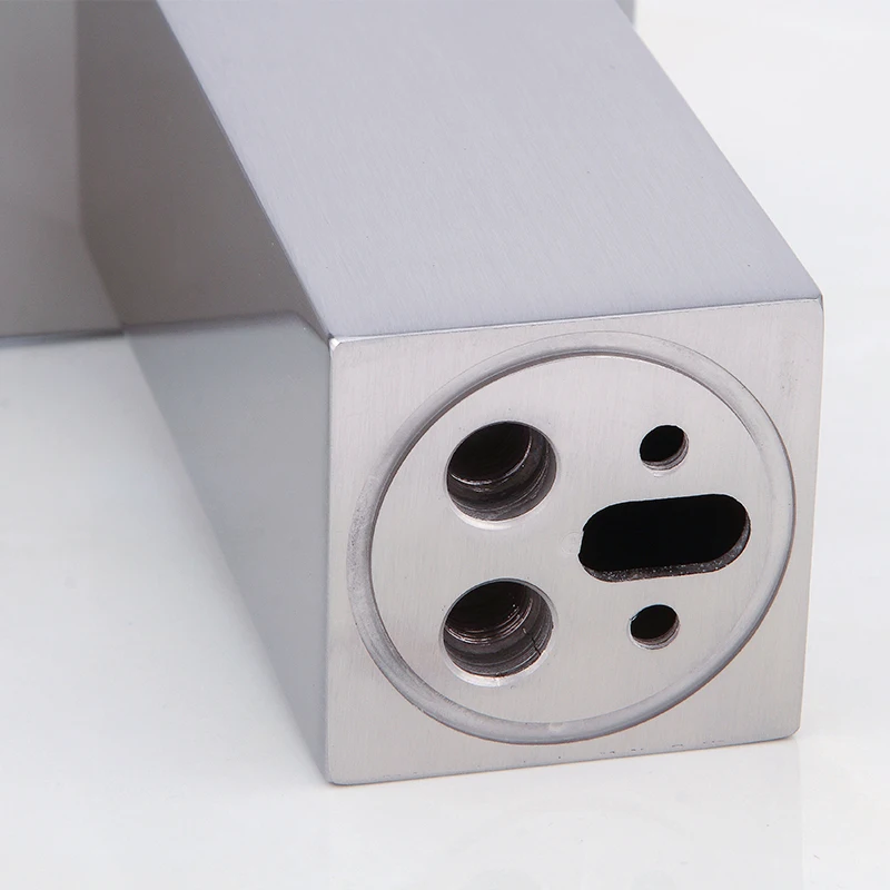 Смеситель для раковины однорычажный кран крепления на поверхность с щеткой |