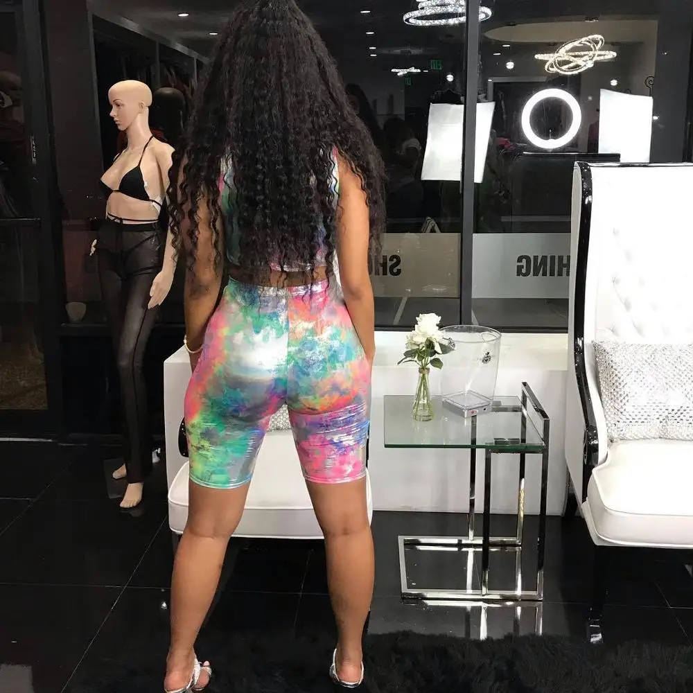 Женский комплект из двух предметов укороченный топ с завышенной талией и шорты