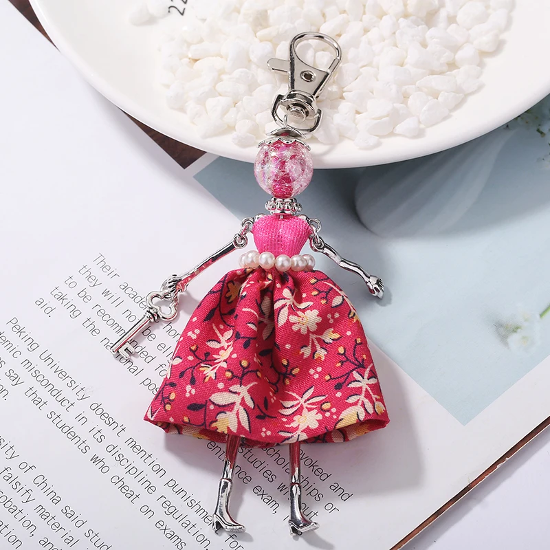 Новинка 2020 милый брелок YLWHJJ с куклой ребенком женский автомобильный подвеской