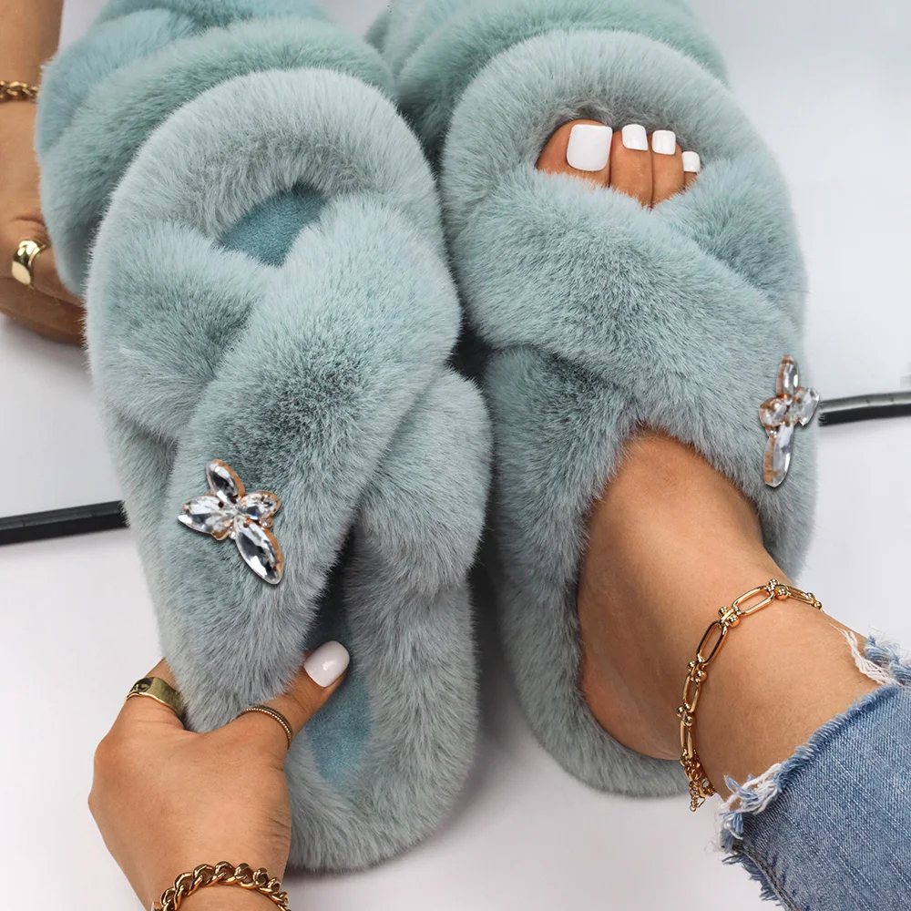 Slippers Women Luxury Rhinestone Butterfly Faux Fur Slides Fluffy Flip Flop Platform Fur Sandals Cozy Slippers Comfortable Shoes