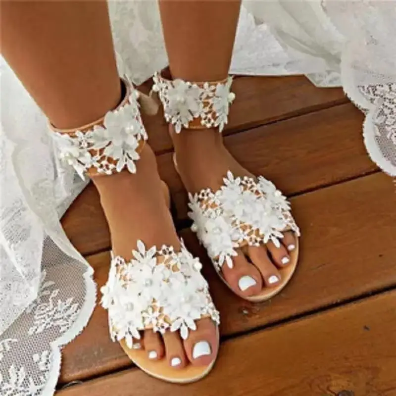 

2021 Women's Sandals White Lace Embellished Summer Sandals for Women Slip-on Flat Shoe Female Open Toe Slip-on Beach Slipper