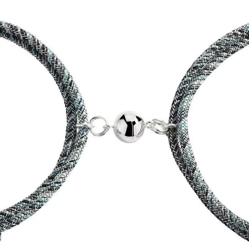

2pcs Love Heart Couple Magnets Bracelets Attract Each Other Lover Bracelet Pendants Charm Bracelet Jewelry Valentine's Day Gift