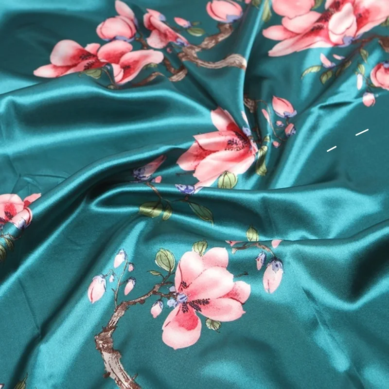 

2021 Silk Scarf Women Fashion Designer Beautiful flowers Foulard Soft Satin Shawl Scarfs Kerchief 90*90cm Square Neck Headscarf