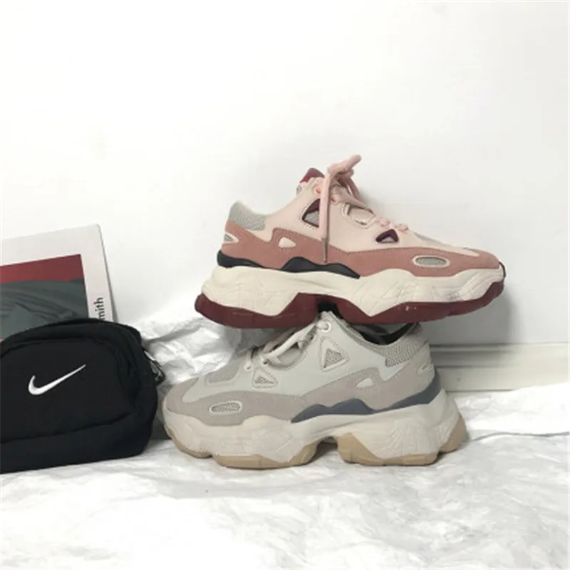 

2021 Spring and Autumn Leisure Women's Vulcanized Sports Shoes, Korean College Air Mesh Breathable Thick Soled Running Shoes
