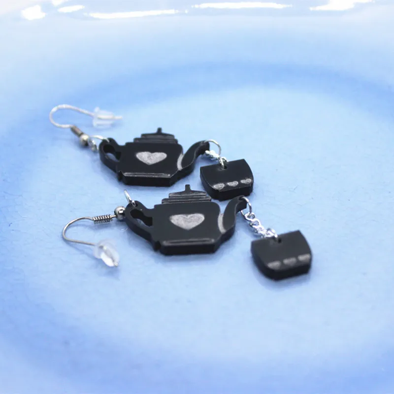 Забавные сексуальные женские акриловые серьги в форме кошки бикини модные