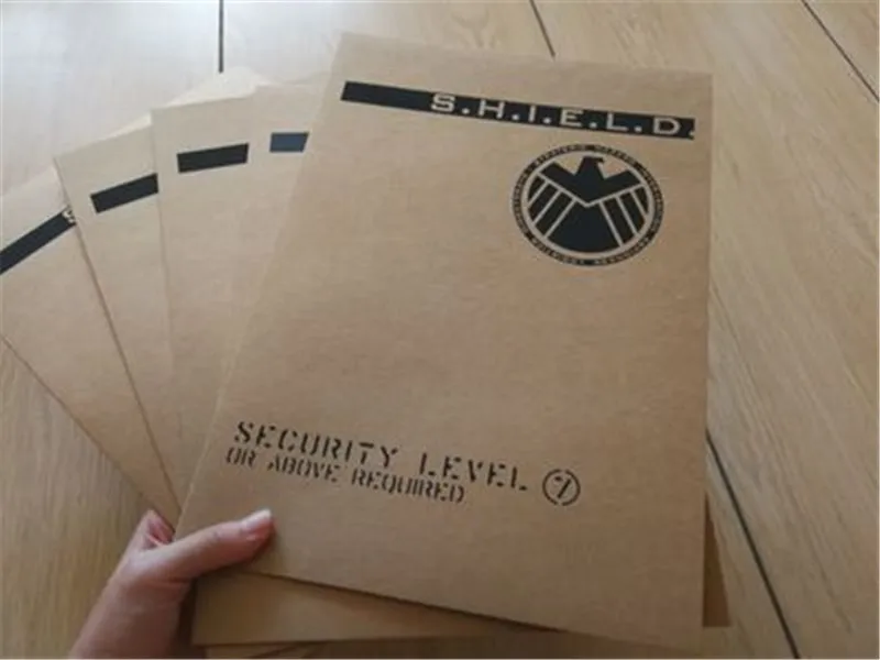 Представители S.H.I.E.L.D. Карманная папка для документов из крафт-бумаги 6 шт. |