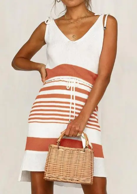 

2021 new knit v-neck print halter waist strap