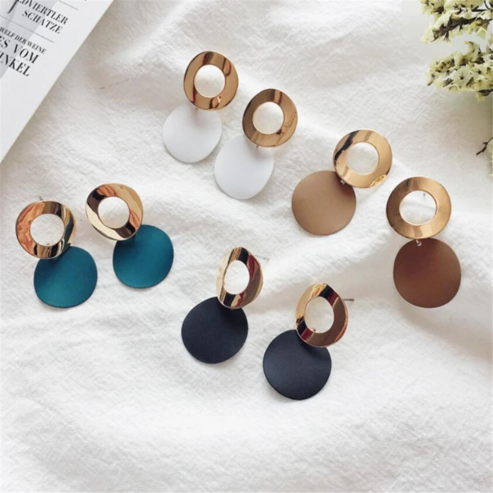 

New Simple Temperament Green White Black Color Hollow Circle Curved Disc Stud Earrings For Women Christmas Gift