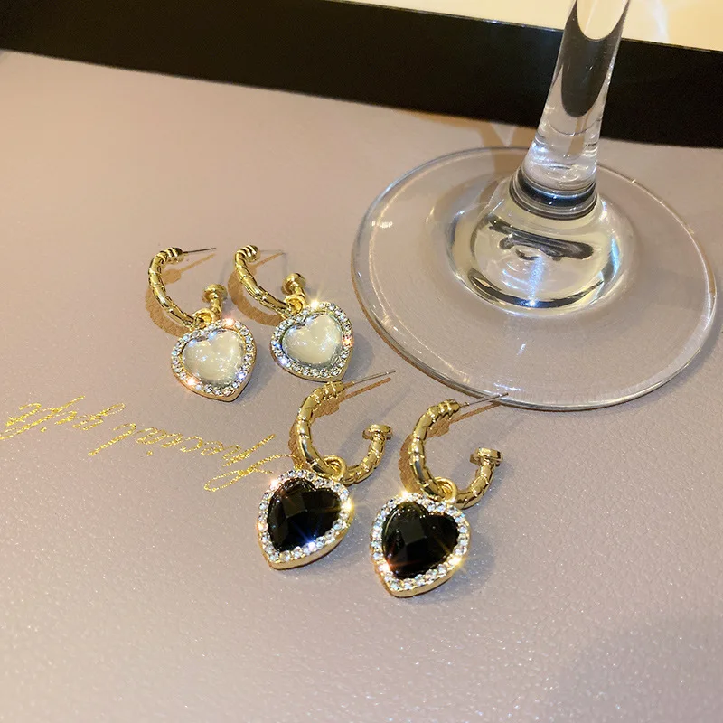 

Sweet love earrings with diamond 925 silver needle ins fashion simple temperament earrings and Earrings 2021 new women