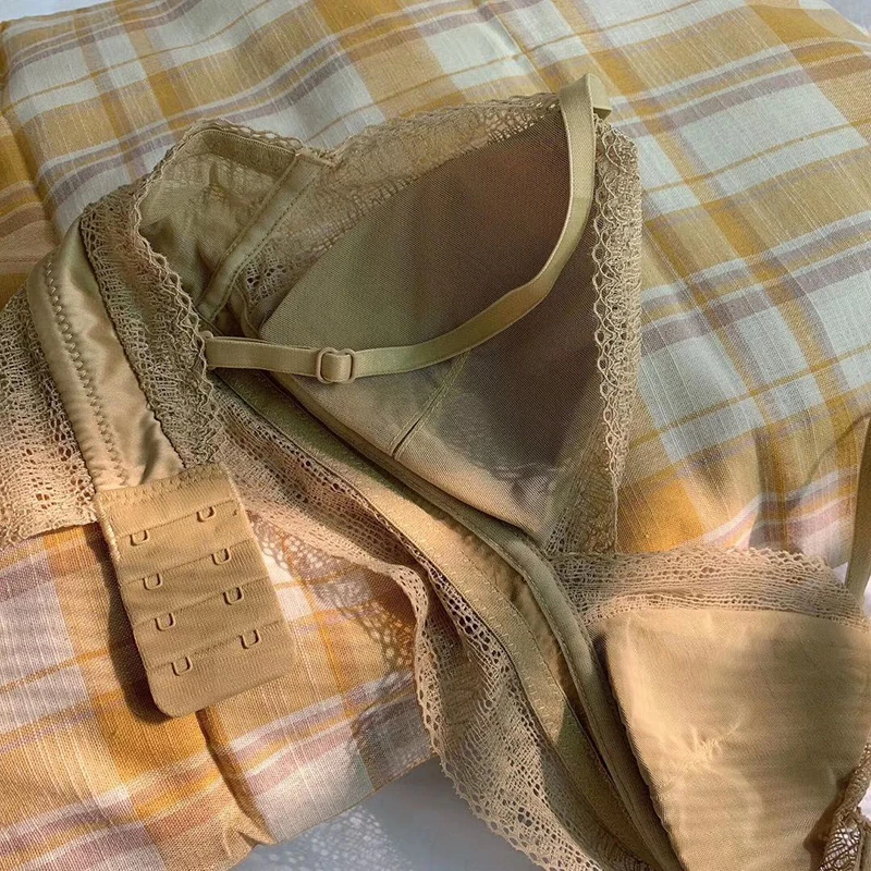 Комплект женского нижнего белья бюстгальтер с хлопковой подушкой бесшовный