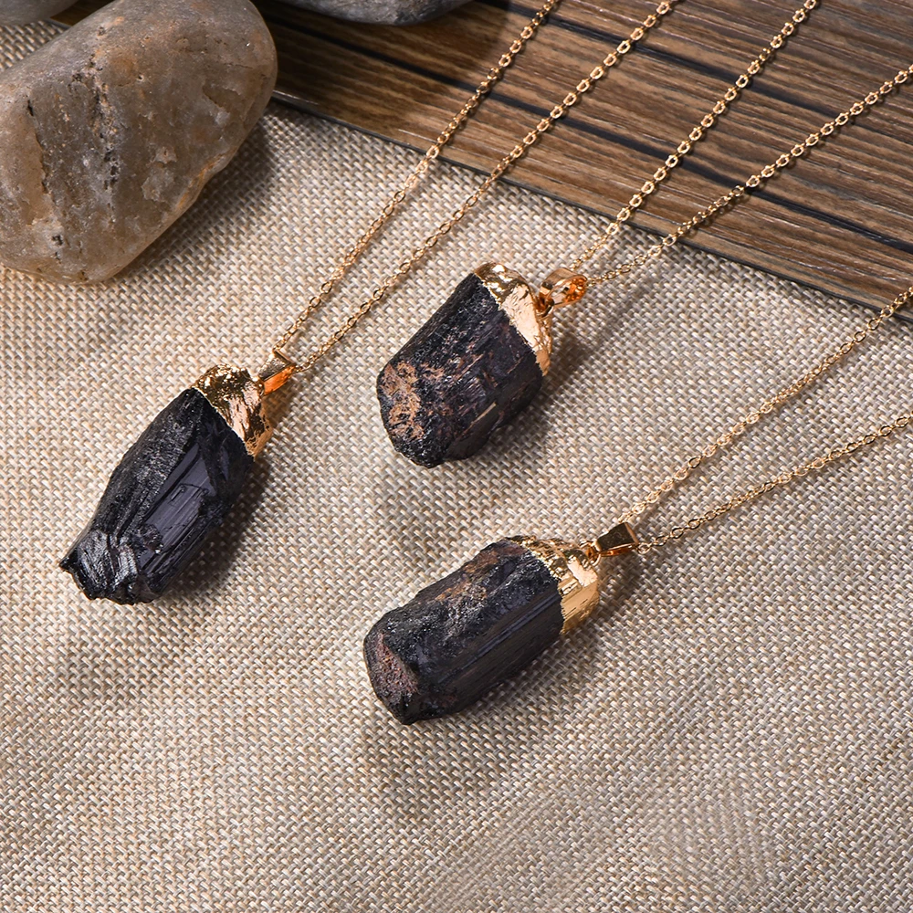 Кулон из черного турмалина золотистого и серебристого цвета | Украшения