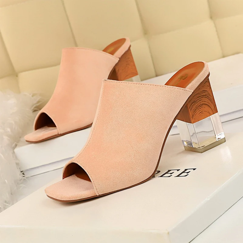 Модные женские шлепанцы в Корейском стиле прозрачные на высоком каблуке с