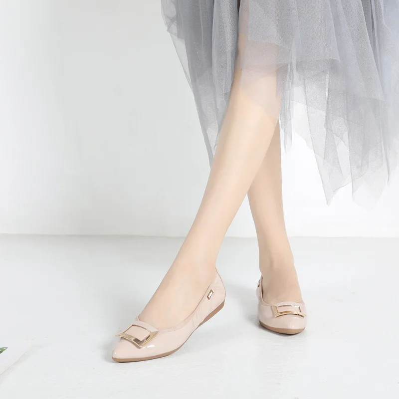 Spring/Autumn 2021 NEW Women Shoes Fashion Loafers Casual  Ballet Flats Shoes Woman Pointed Slip-On Plus Size Women Shoes 43