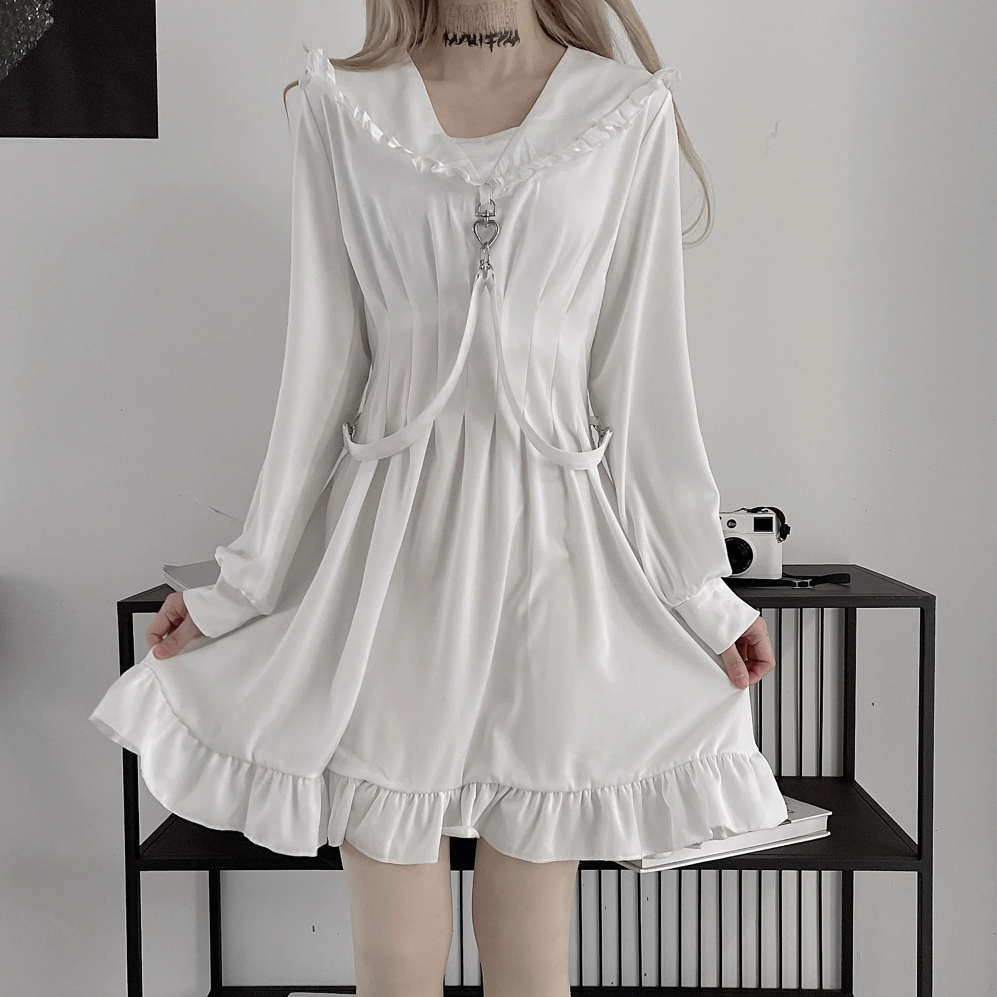 

Летнее женское плиссированное платье с высокой талией и длинным рукавом в стиле Харадзюку, трапециевидная одежда с оборками, черное, белое ...