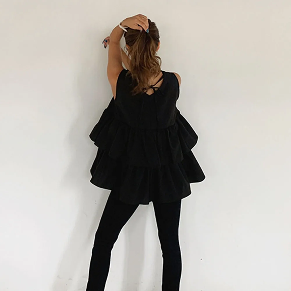 Блузка женская без рукавов с круглым вырезом и оборками|Блузки| |