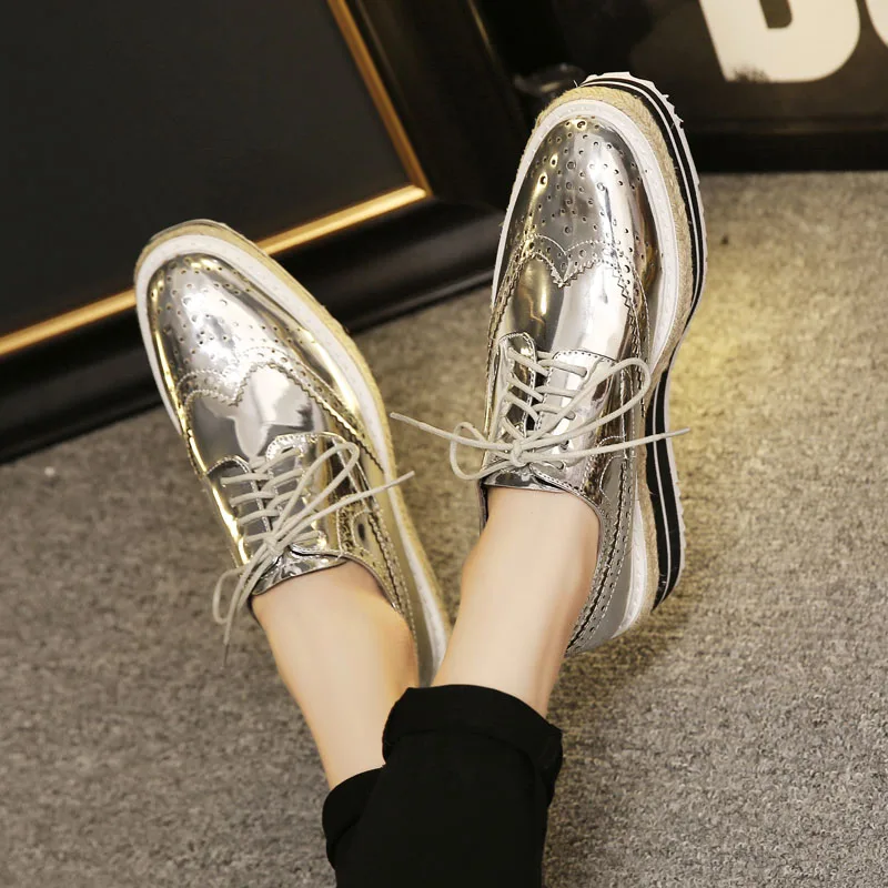 

British Brand Lace Up Female Footwear Shoes For Women Creepers Silver Patent Leather Women Platform Oxfords Brogues Wedges Shoes