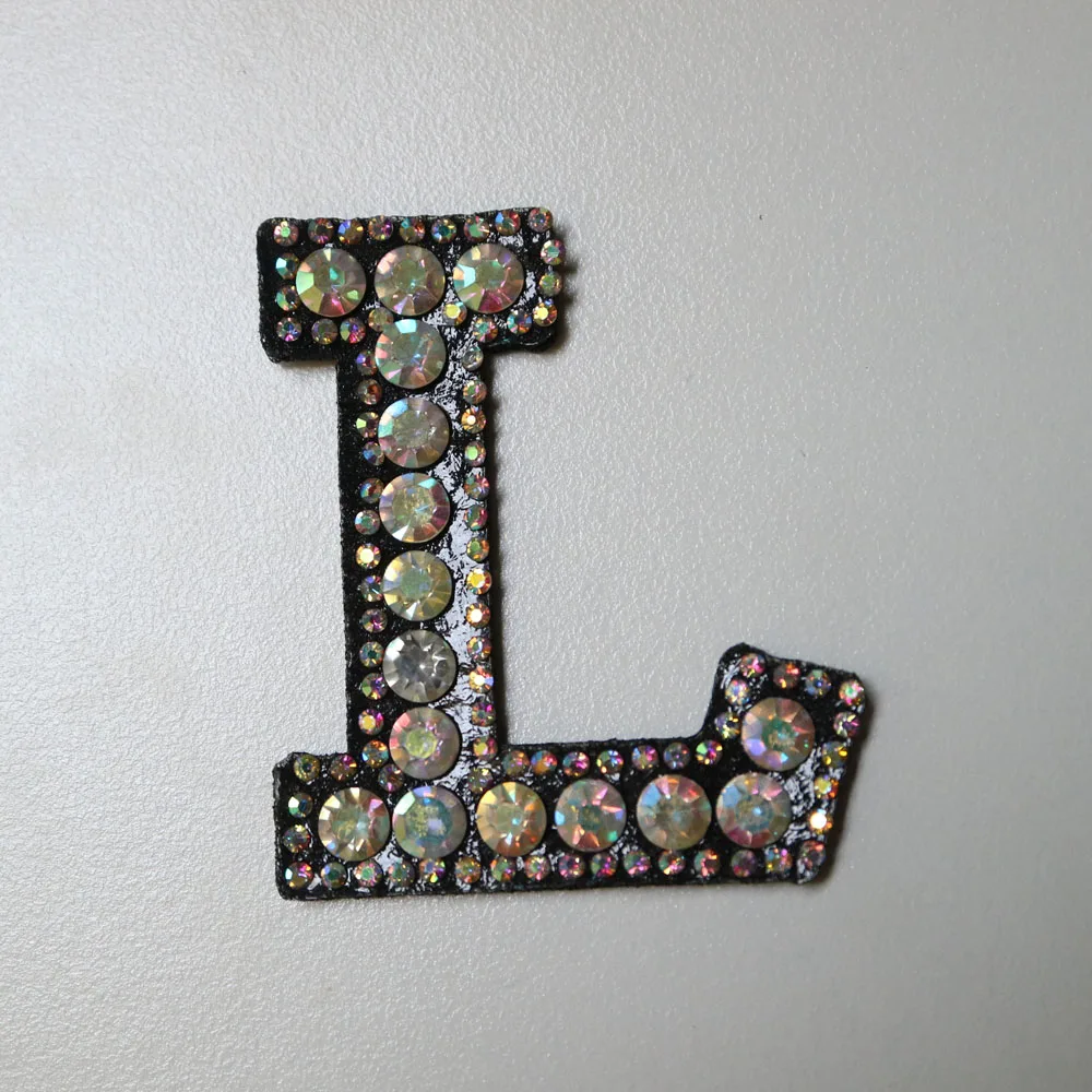 Модные 26 Английских Букв вышитые бисером патчи для одежды пришитые Стразы