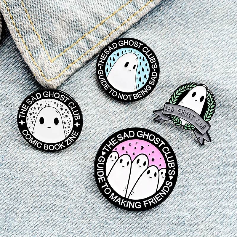 

Sad White Ghost Enamel Lapel Pins Halloween Fashion Cartoon Brooches Badges Backpack Cute Pin Gift for Friends Wholesale Jewelry