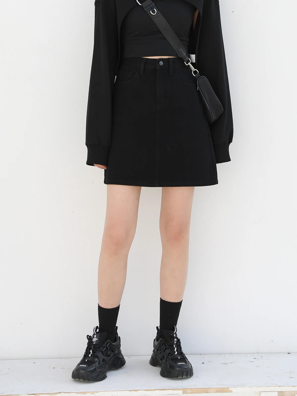 Универсальная джинсовая юбка А-силуэта цветная тонкая короткая 2021 | Женская