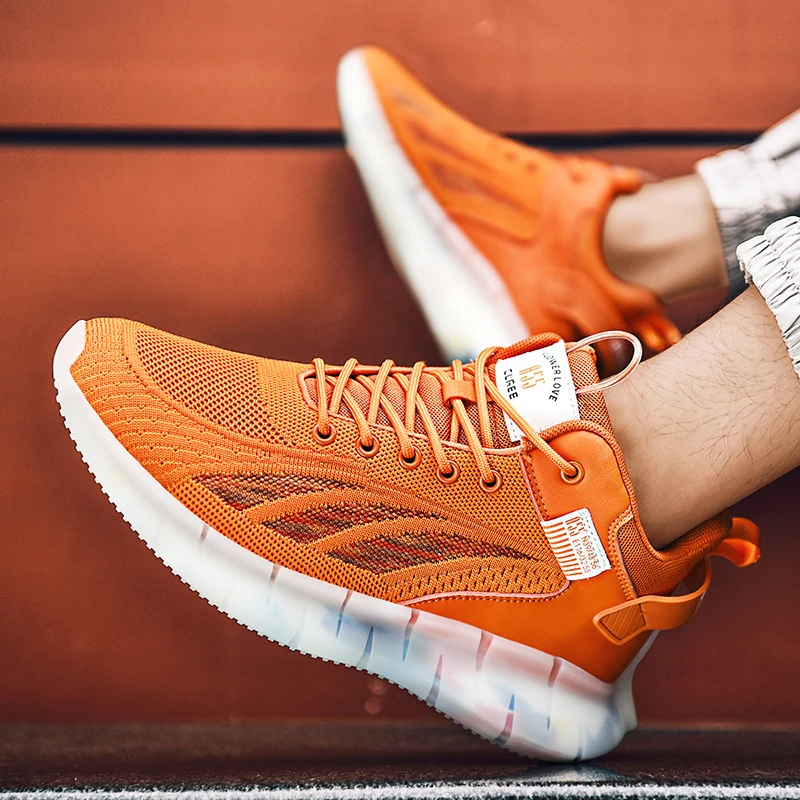 Новые мужские стильные кроссовки на толстой подошве удобные белого цвета для