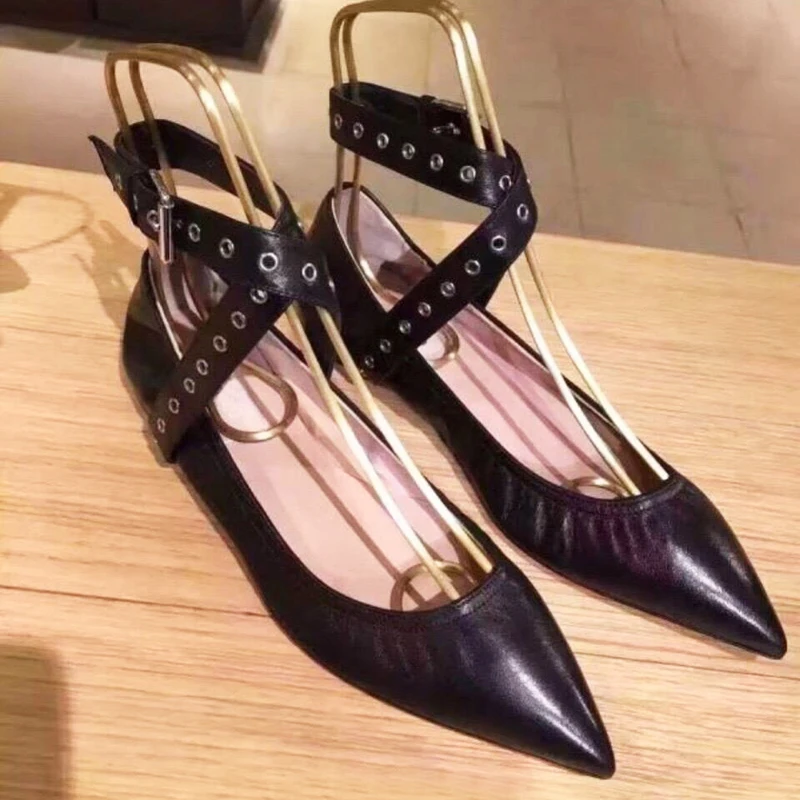 Балетки женские из натуральной кожи с ремешком на щиколотке мягкие удобные