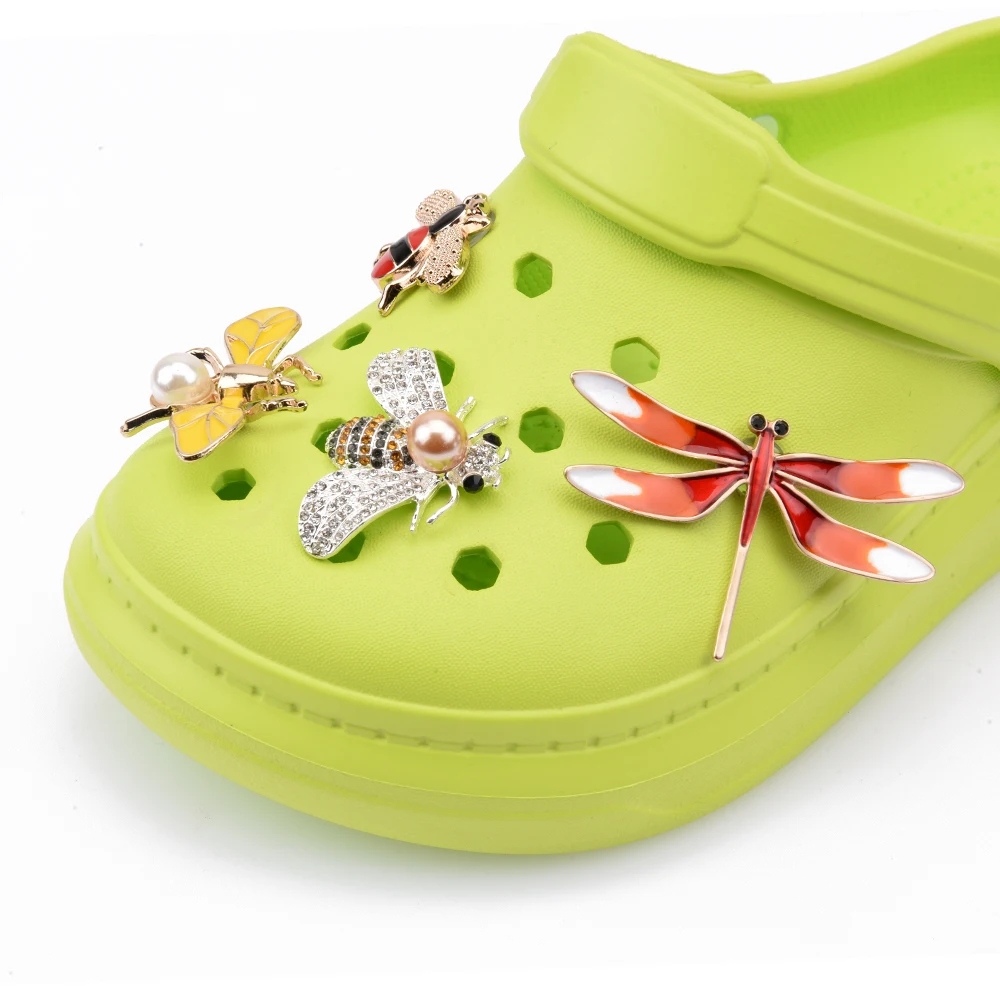 

1 Pcs Metal Croc Shoes Charms Honey Bee Clog Shoe Dragonfly Decoration Colorful Diamonds Insect Bracelet Butterfly Accessories