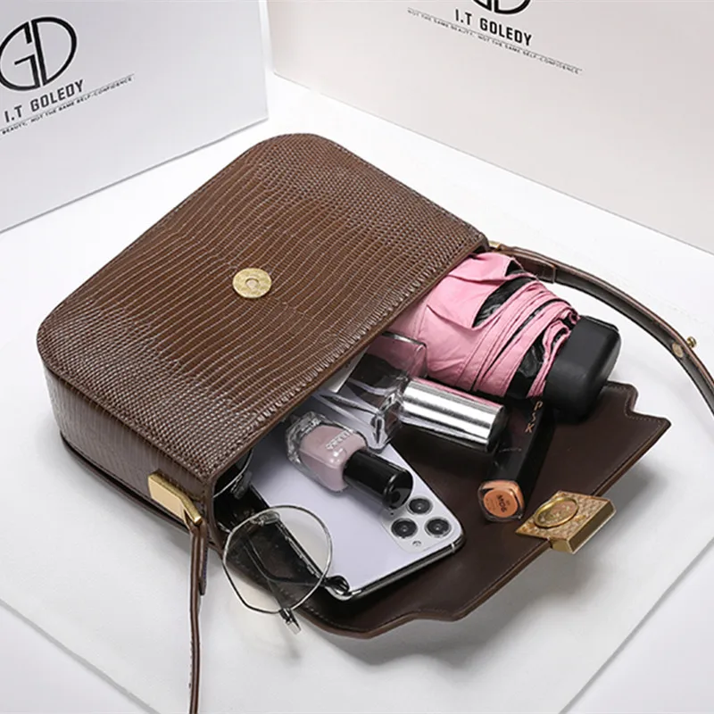 

Famous Luxury Designer Brand Saddle Bag 2021New Simple and Solid Color All-match Messenger Shoulder Bag Female Casual Convenient
