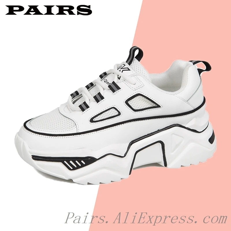 Новинка 2019 года сезон осень Модные женские кроссовки на толстой подошве