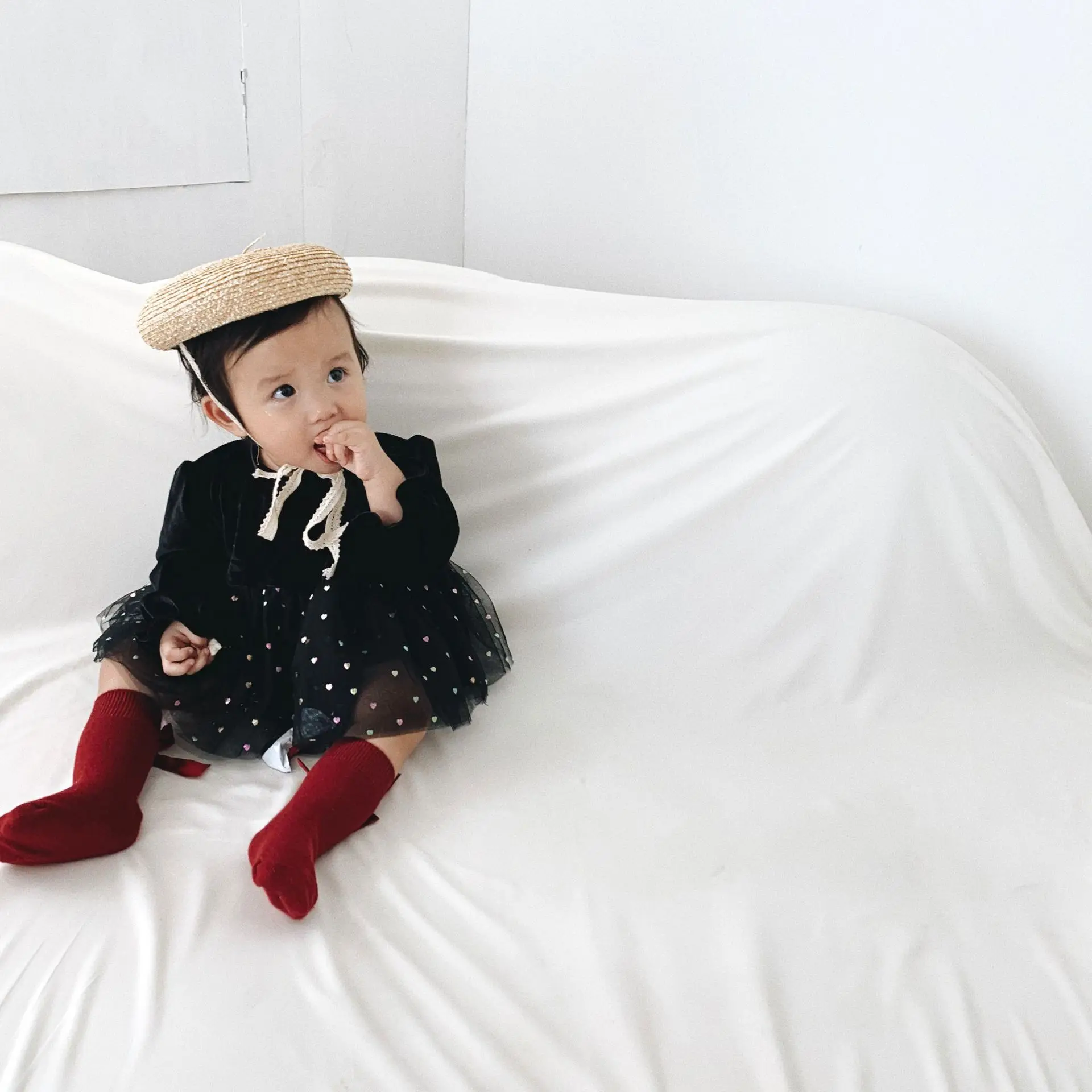 

2020 Baby Newborn Jumpsuit Hairband Lace Floral Autumn Winter Party Baby Girl Romper Lovely And Comfortable Korean Black Solid