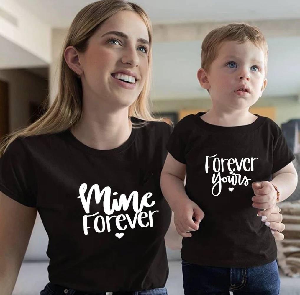 

1 Pcs Mommy & Me Mine Forever Yours T-shirt Matching Family Clothing Mom and Son Daughter Short Sleeve Tees Fashion Camisetas