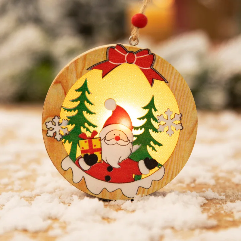 Рождественский поезд расписанный в виде дерева Санта Клауса/медведя/снеговика