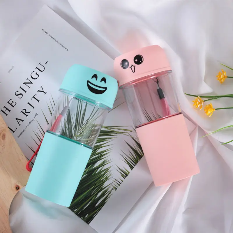 

Creative plastic water cup simple cute expression space Cup boys and girls water cup 500ml