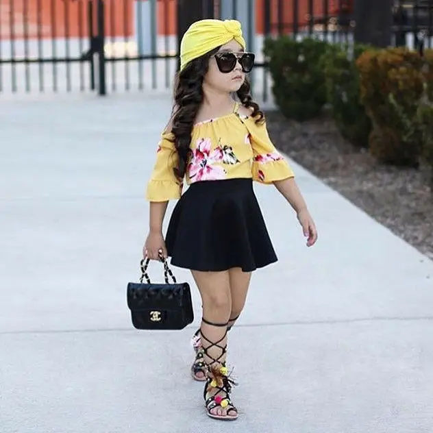 Комплект из 2 предметов для маленьких девочек Топ с открытыми плечами и желтым