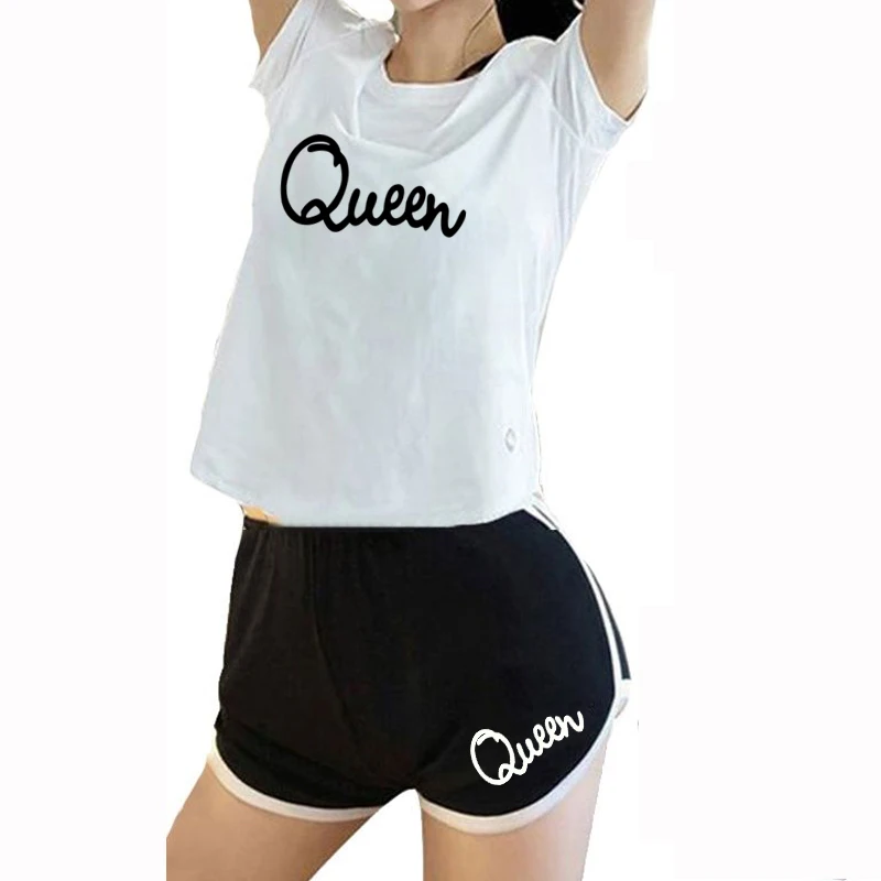 Женский спортивный костюм из 2 предметов футболка с надписью Queen и шорты летний
