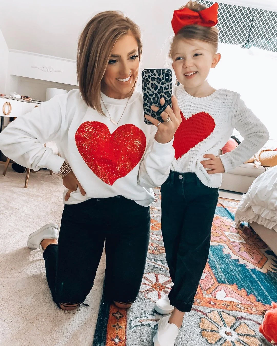

Emmababy 2022 Valentine's Day Parent Child Sweatshirt Long Sleeve Round Neck Heart Printed Sweatshirt Tops Female Girl Clothing