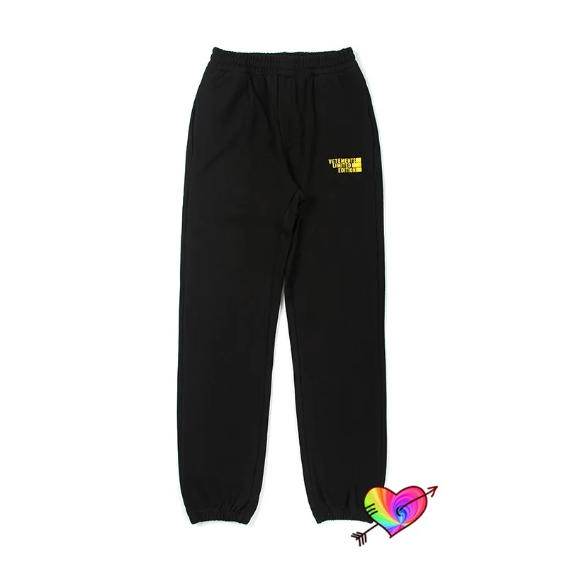 

Yellow Logo Vetements Sweatpants Men Women High Quality Vetements Limited Edition Pants 1:1 Tag Label Terry Cotton VTM Trousers