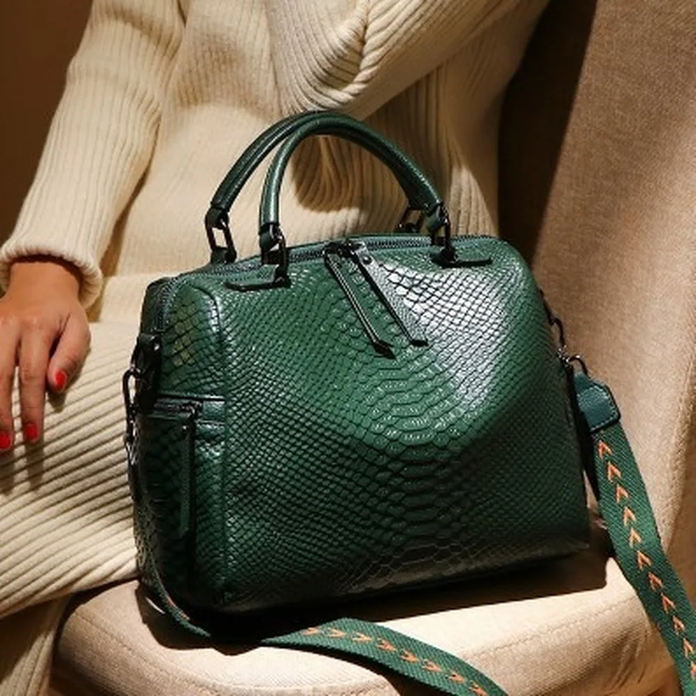 

Big bag women 2020 new autumn and winter wild atmosphere pattern wideband messenger bag casual large capacity shoulder bag