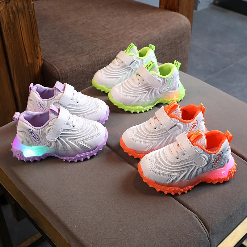 

Size 21-30 Baby Glowing Sneakers Luminous Sneakers for Children Girls Led Light Up Shoes Boy Breathable Casual Shoes with Lights